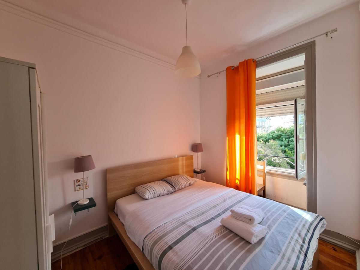 Shangri-La Hostel Anjos Lissabon Exterior foto